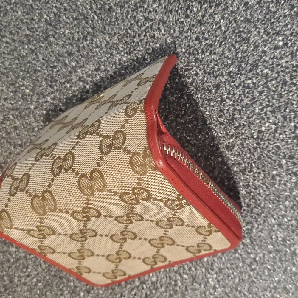 Gucci Monogram Zip-around Wallet - Picture 8 of 13
